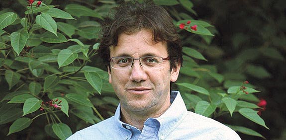 עודד גורי / צלם: קרדיט